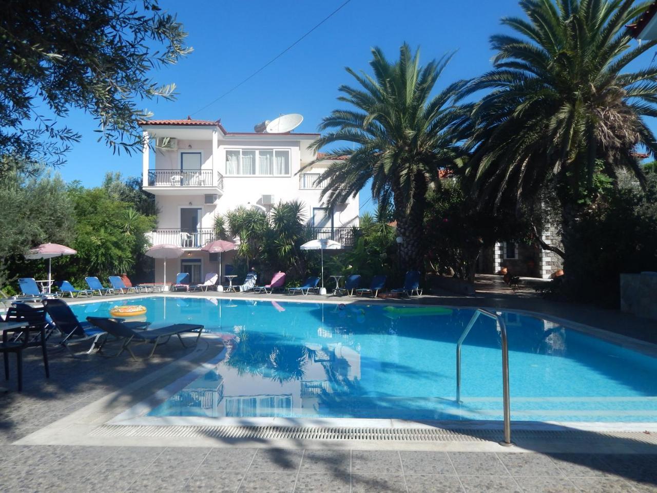Aparthotel Anaxos Gardens Zewnętrze zdjęcie