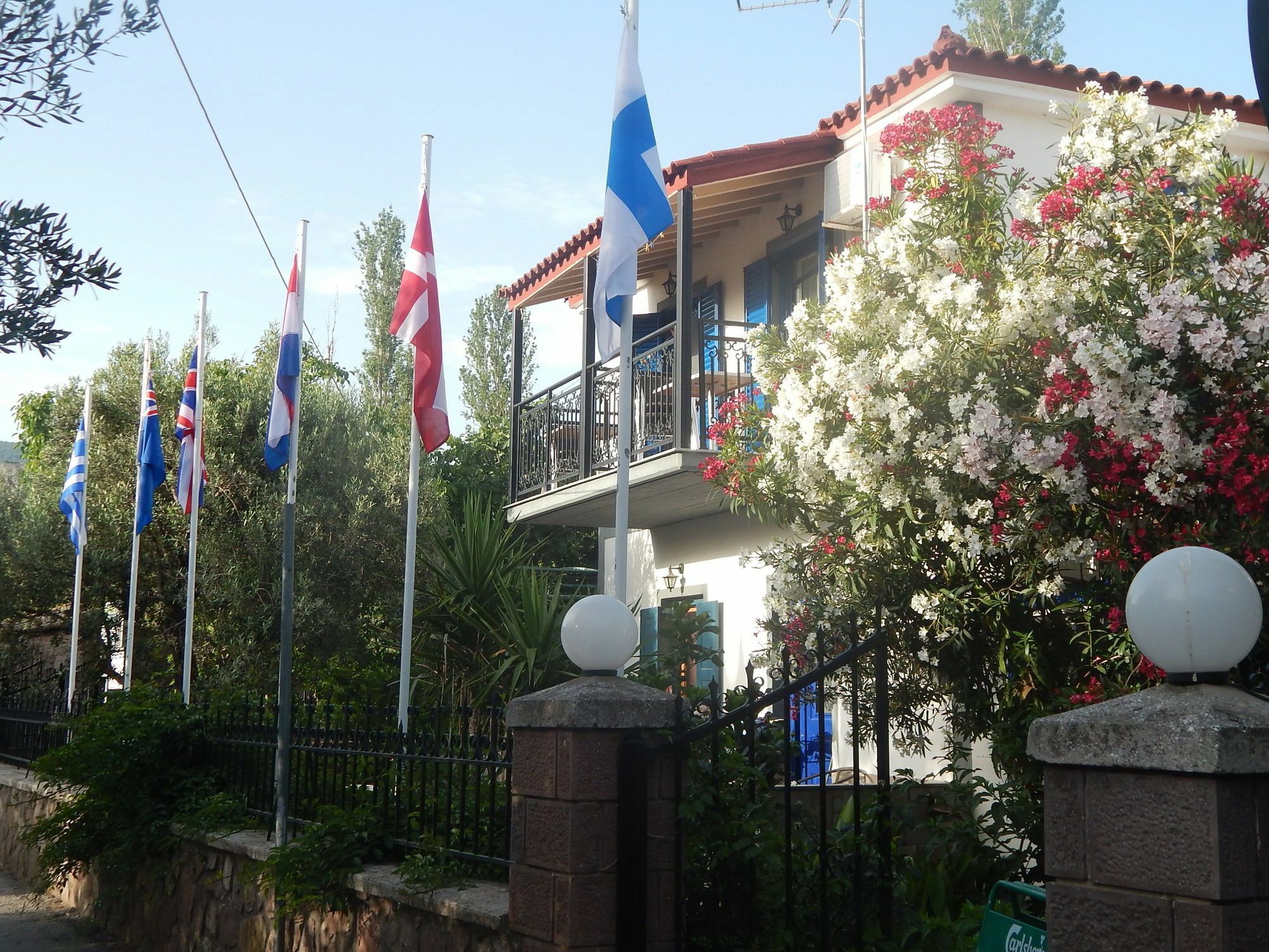 Aparthotel Anaxos Gardens Zewnętrze zdjęcie